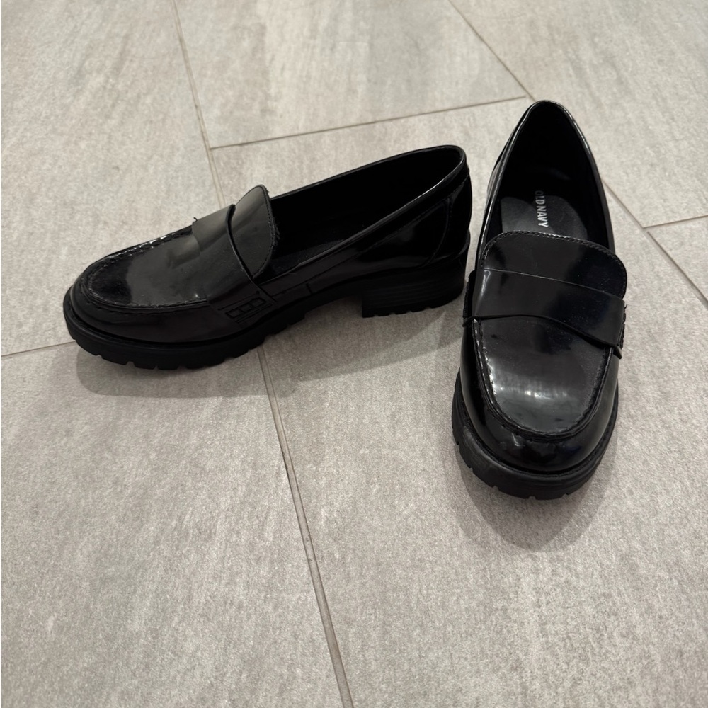 Old Navy Black Platform Loafers